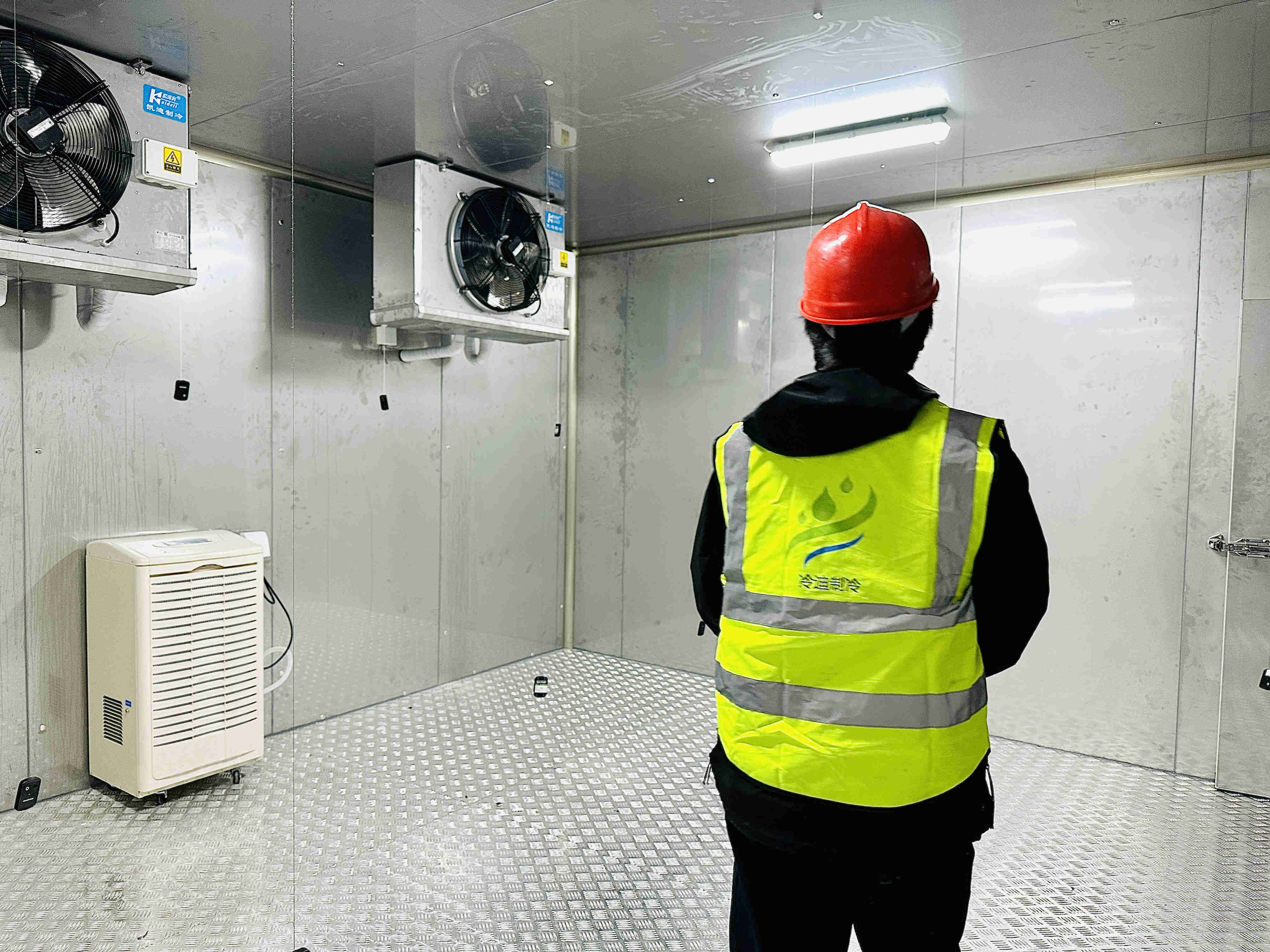 安裝一座標(biāo)準(zhǔn)化智慧醫(yī)藥冷庫造價(jià)多少錢？