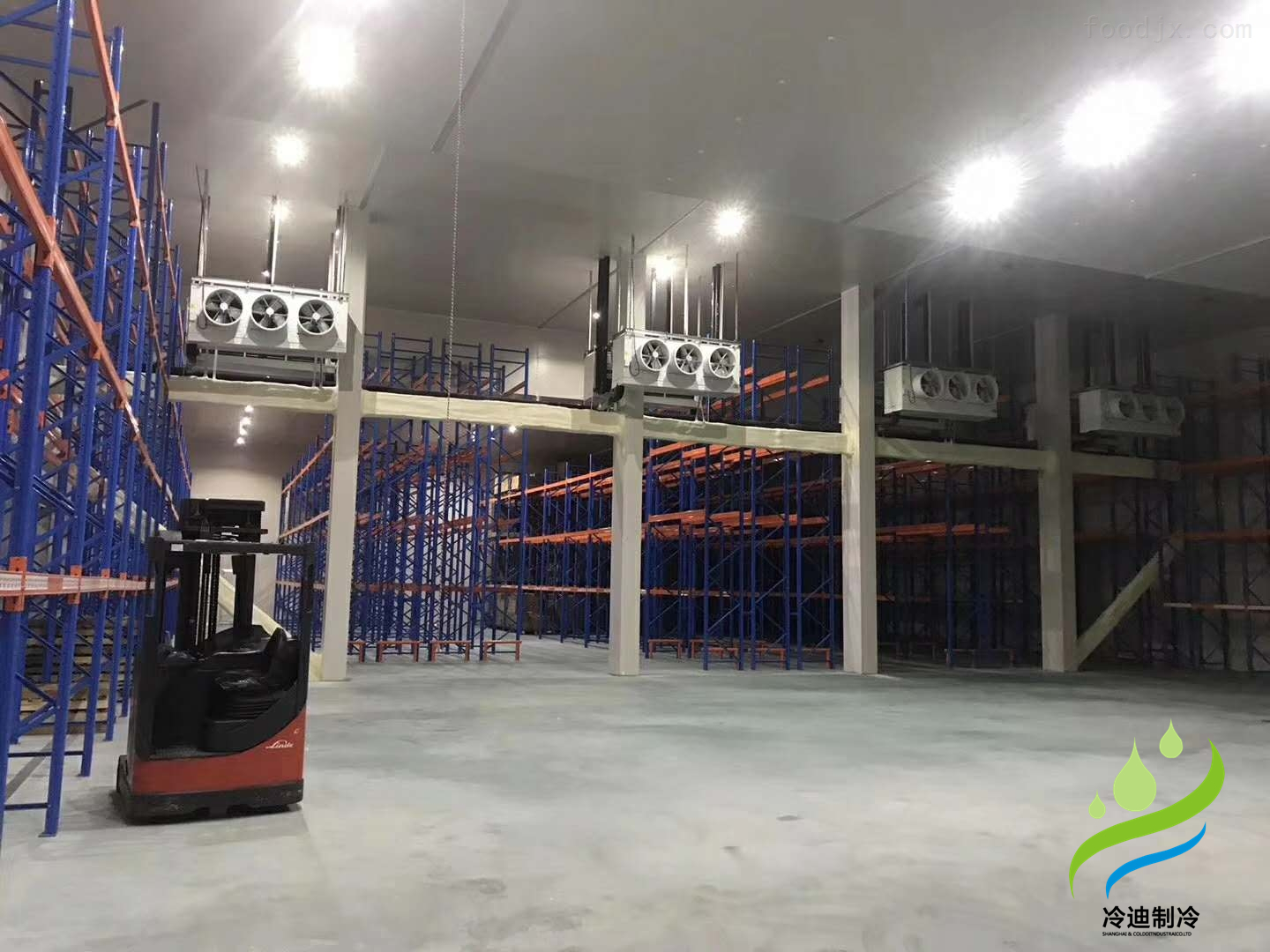 安裝一個100平米商品恒溫庫造價多少錢？